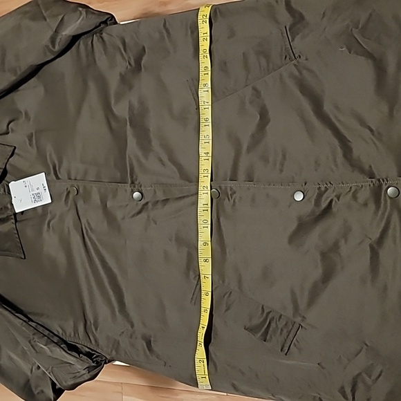 New lightweight long overcoat. - Picture 9 of 10